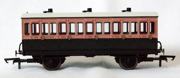 Hornby R40108A L&SWR 4 Wheel 3rd Class coach No 308 With Lights
