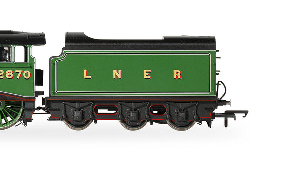 Hornby R30406 LNER - Streamlined B17 - 2870 'City of London'