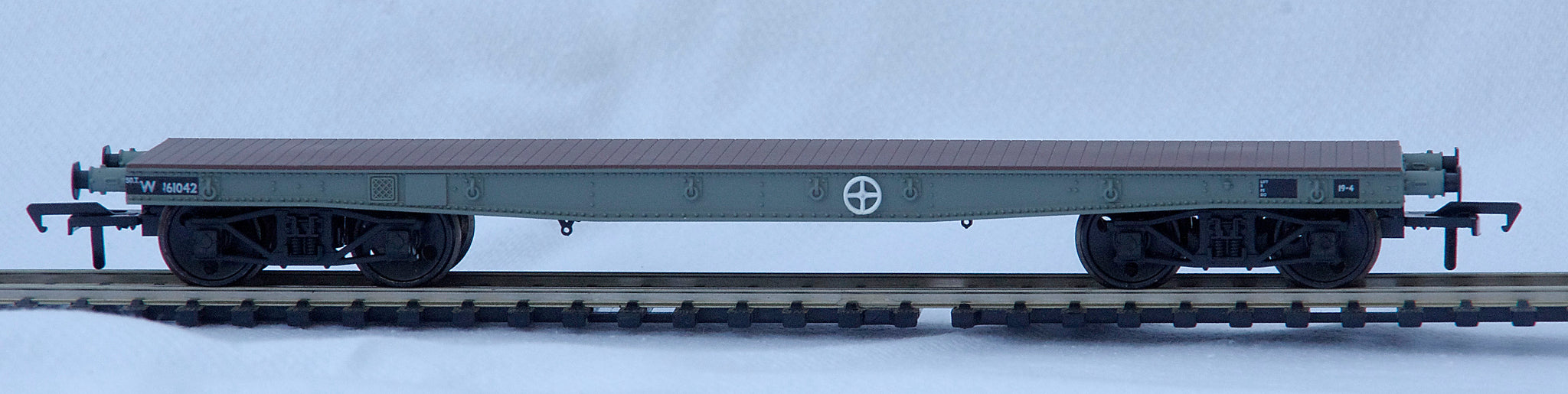 Bachmann 38-727 Warflat Bogie Flat Wagon in BR Grey
