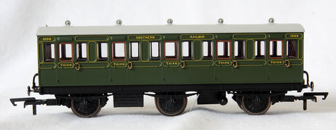 Hornby SR 6 Wheel 3rd Class coach No 1908 With Lights